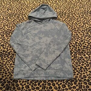 Lululemon men’s size small hoodie gray camo